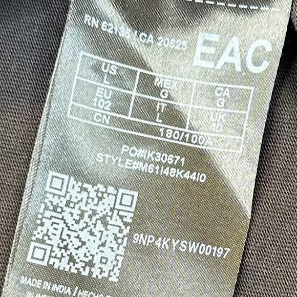 Guess Black Graphic T-Shirt Size Large - Picture 6 of 9